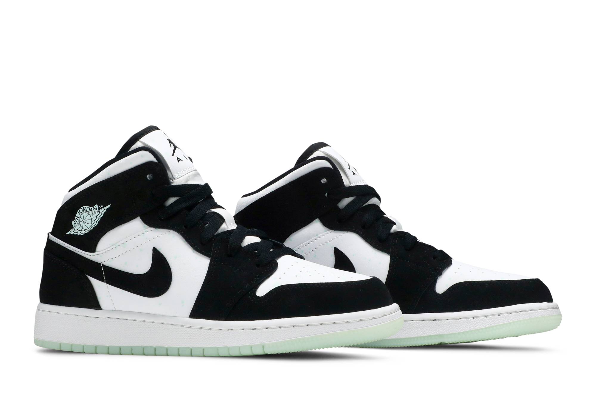 (Grade School) Air Jordan 1 Mid SE Glow in the Dark Panda BQ6931-103 Nicesnk