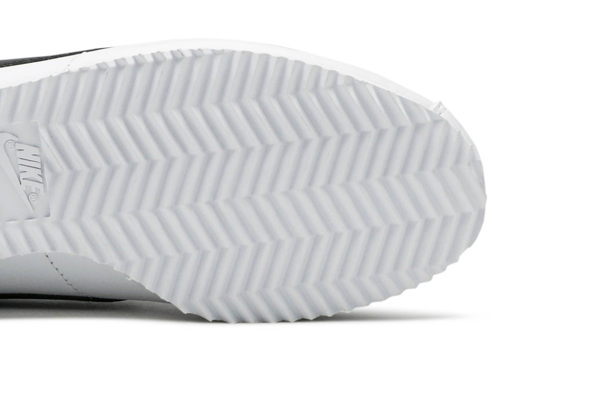 (Women) Nike Classic Cortez ‘White Black’ 807471-101